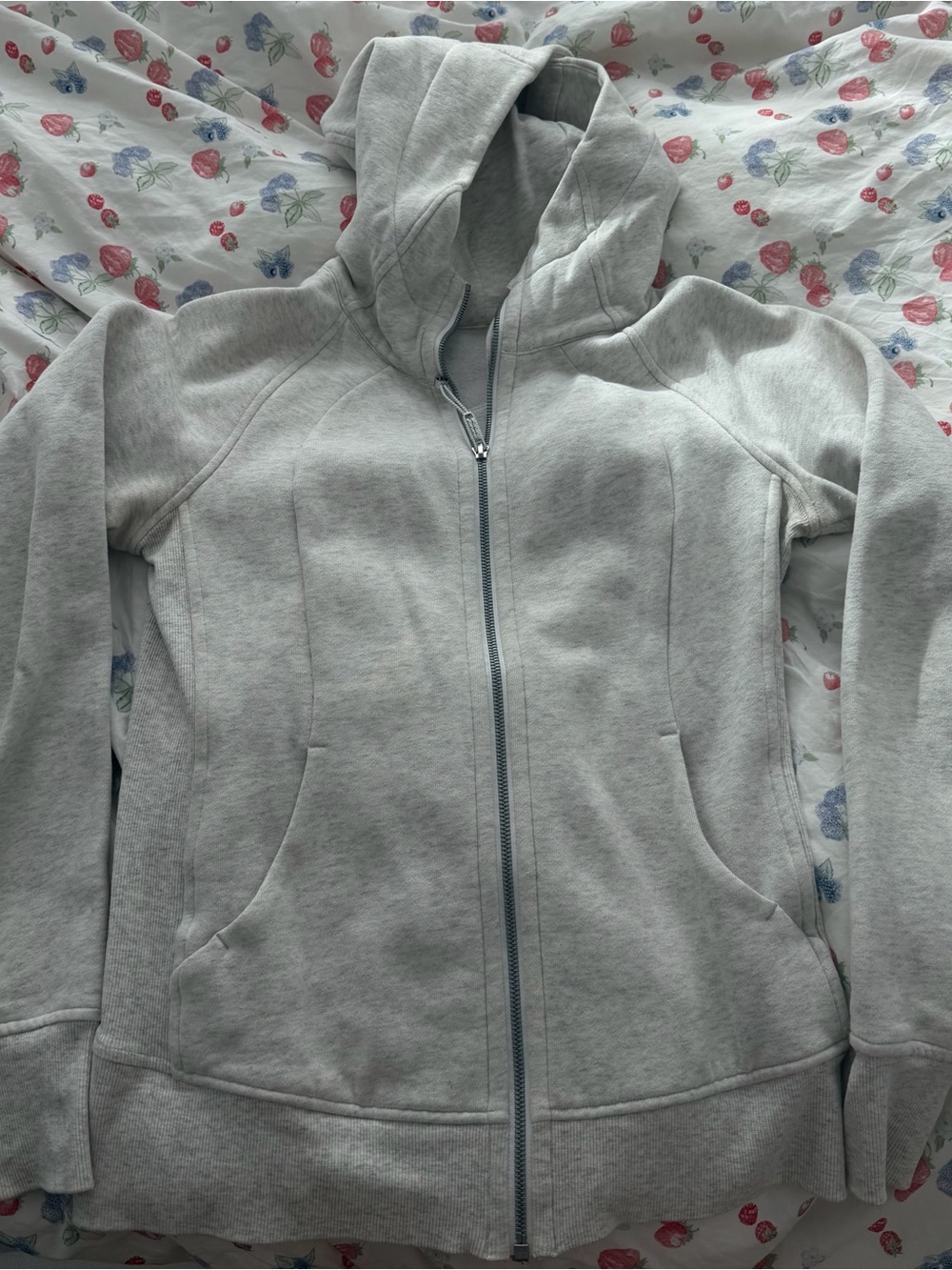 Lululemon Scuba Light Gray Women's Zip Hoodie Jacket